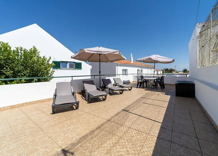 Vivenda Lemos D * 阿尔布费拉